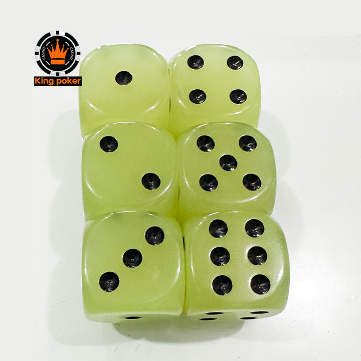 2 Viên xúc xắc trắng dạ quang phát sáng trong đêm tối size lớn 30mm