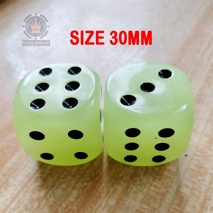 2 Viên xúc xắc trắng dạ quang phát sáng trong đêm tối size lớn 30mm