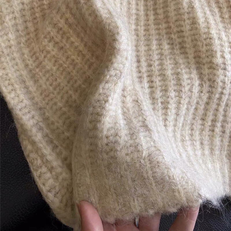 Áo len sát nách Z***R có mũ kem