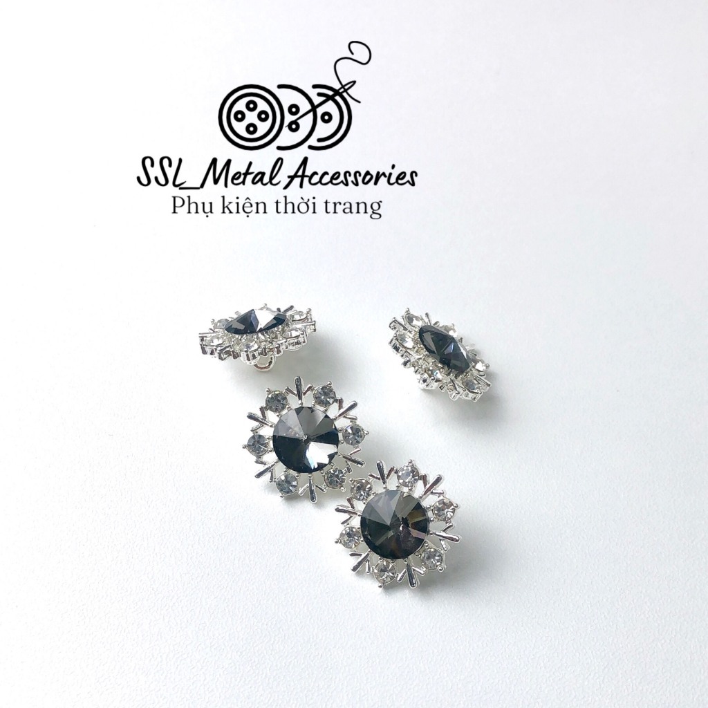 Cúc áo, Nút kim loại hình tròn đính đá dùng cho áo, váy, đầm, áo khoác - Alloy button YV-18H 18mm