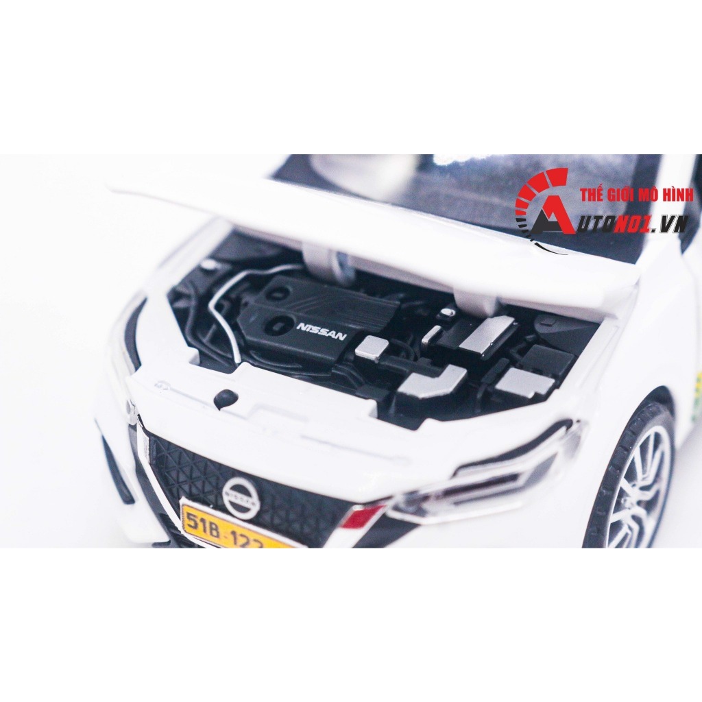 Mô hình xe ô tô độ taxi Mai Linh Nissan Sylphy full open hộp mica 1:32 Alloy Autono1 OT154A