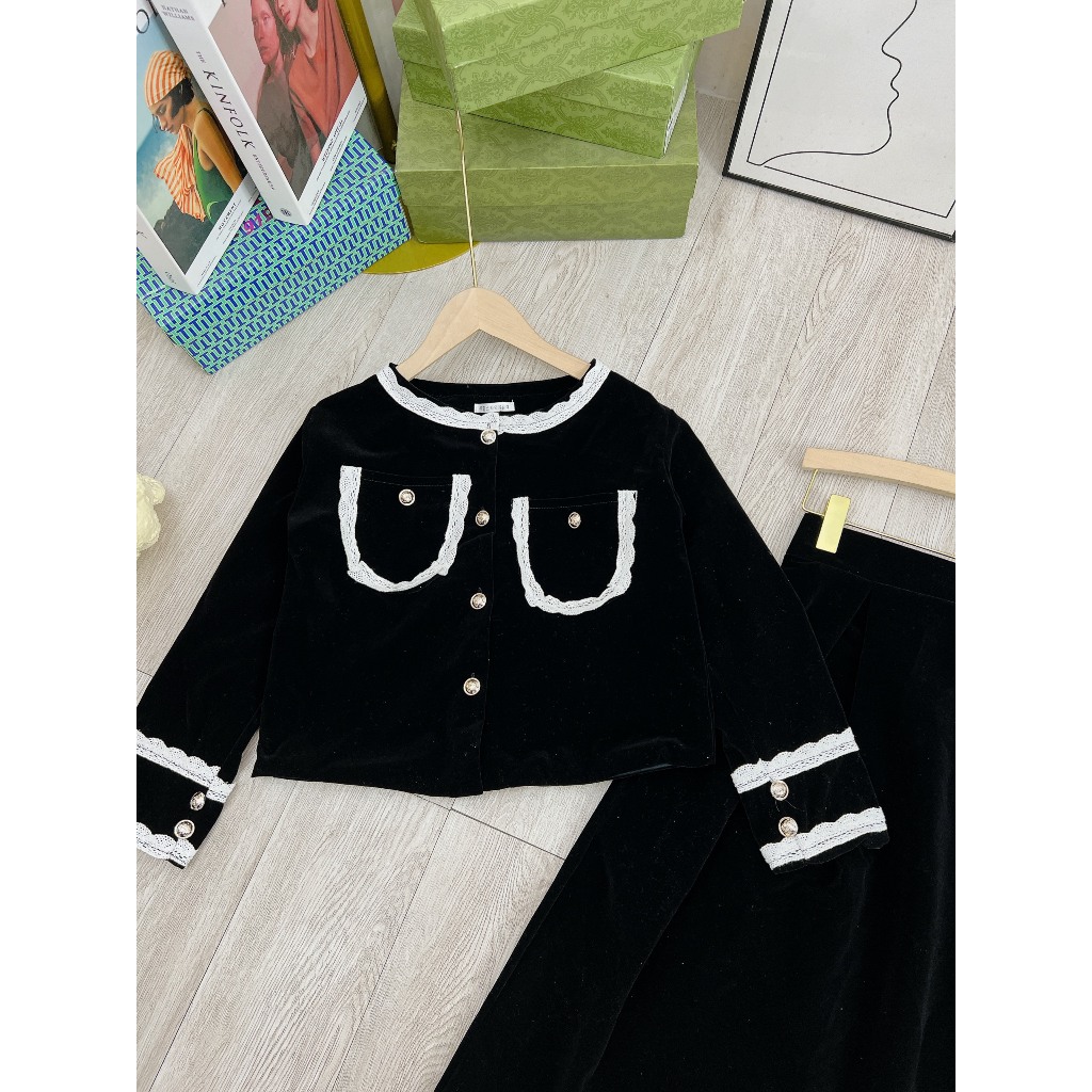 Sét nhung đen chân váy dài 🌸🌸🌸Sét đồ vừa lịch sự vừa tôn dáng lại vô cùng ấm áp