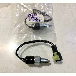 Cảm biến báo de, công tắc báo đèn lùi, báo de xe deawoo matiz, spark..hàng xịn gm
