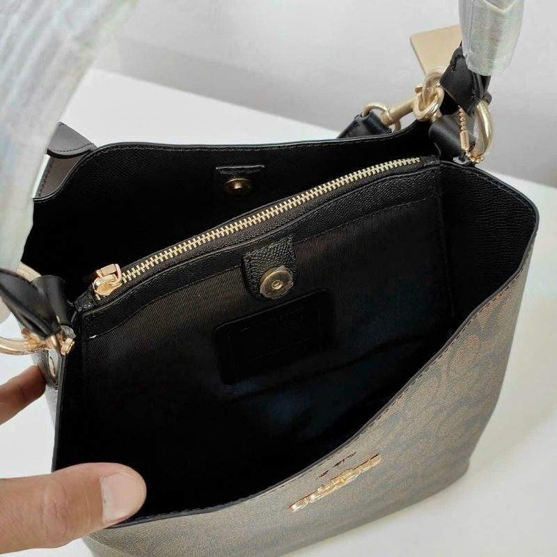 TÚI COACH TOWN BUCKET