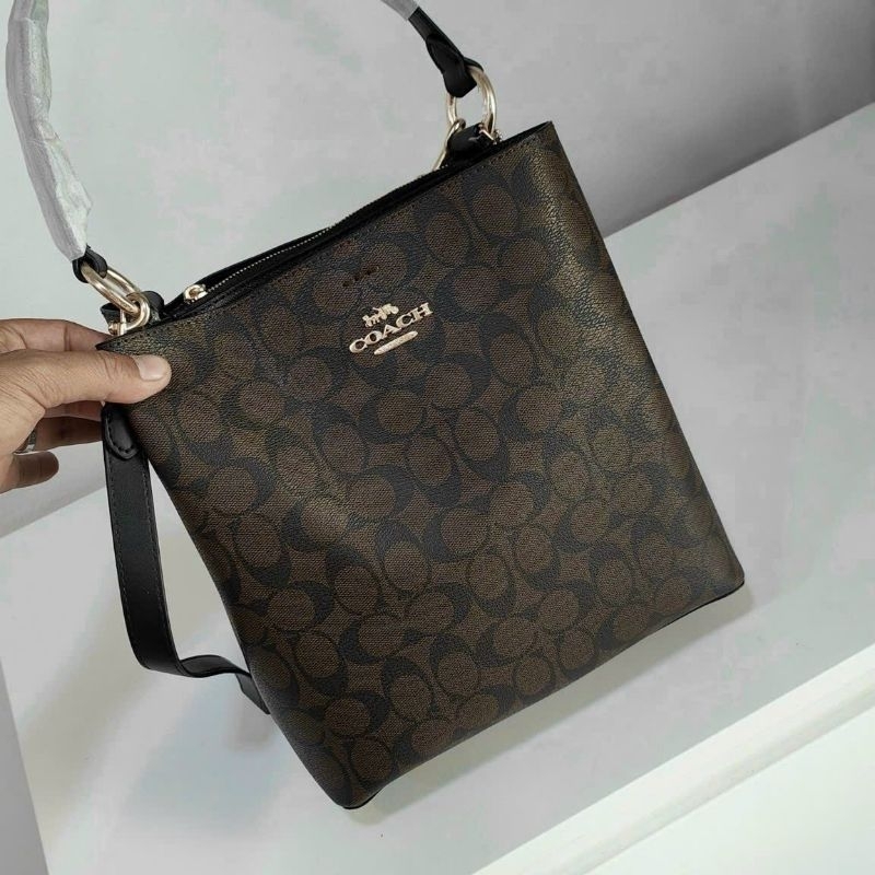 TÚI COACH TOWN BUCKET