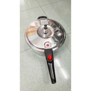 Nồi áp suất nội địa Nhật 3.5l rất dày nặng, dùng được bếp từ