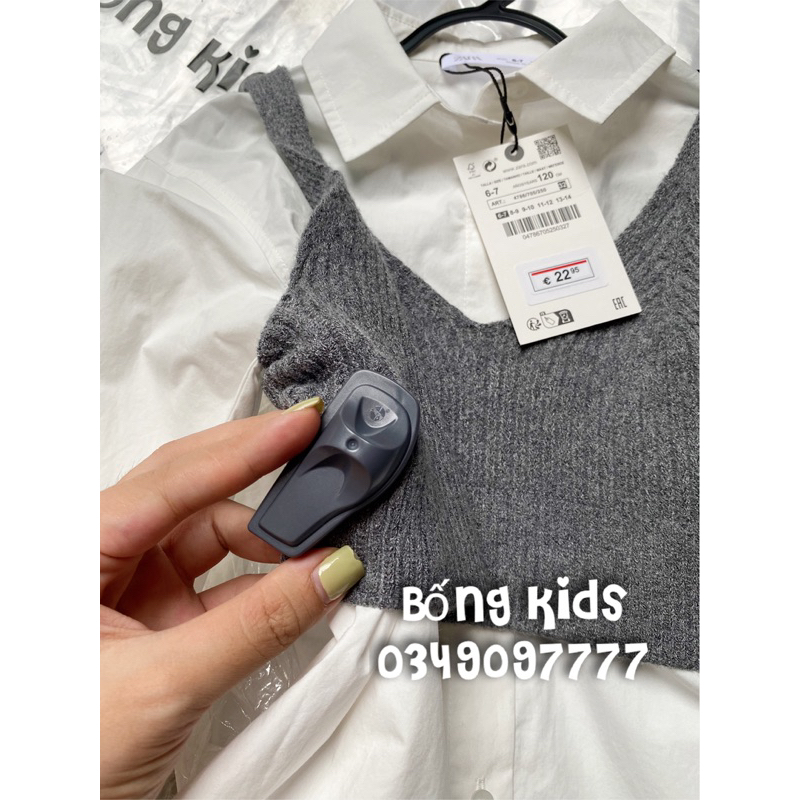 Set Áo Sơ Mi Bé Gái Kèm Gile Len Trắng/Xám ZR