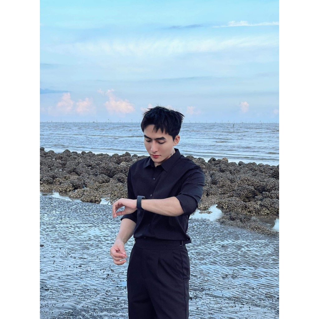 ÁO SƠ MI FORM ÔM- CHUOTCONG M8601