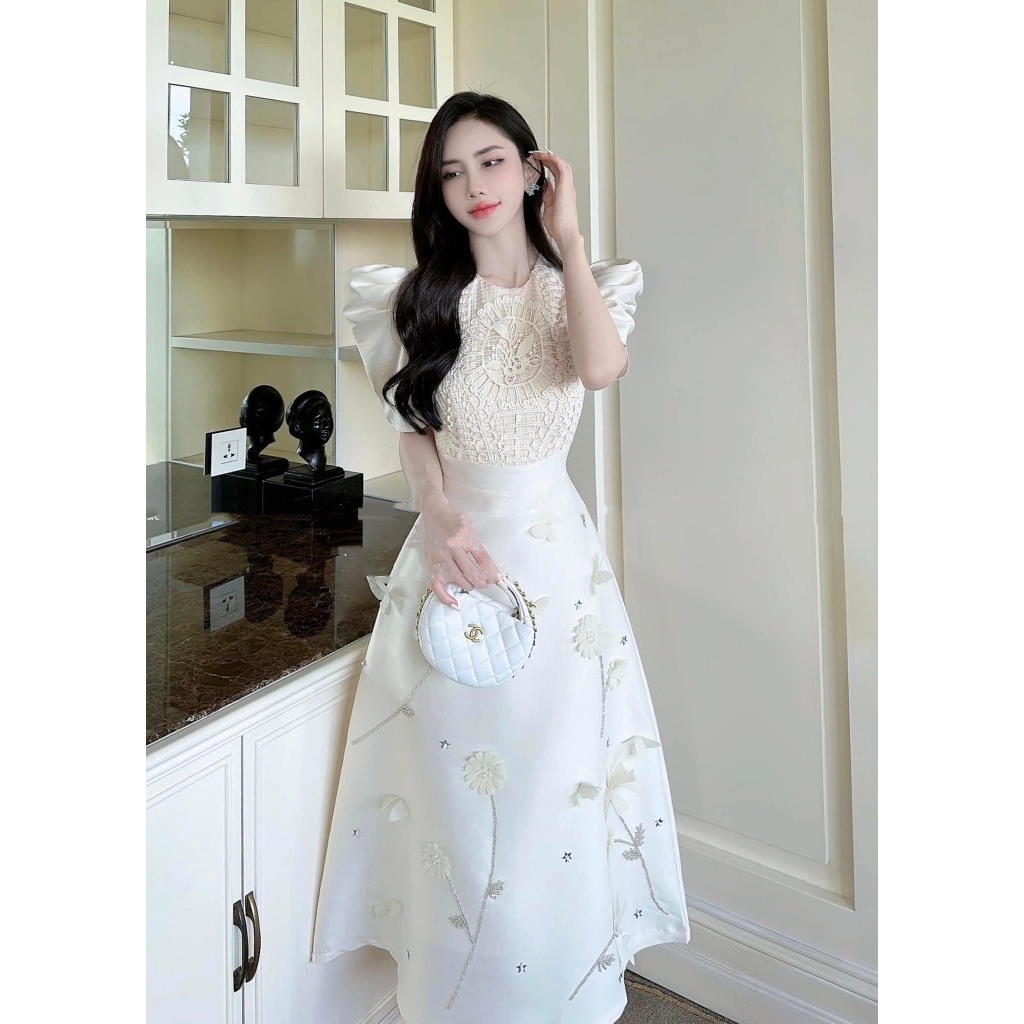Váy ren đan đính hoa sang chảnh