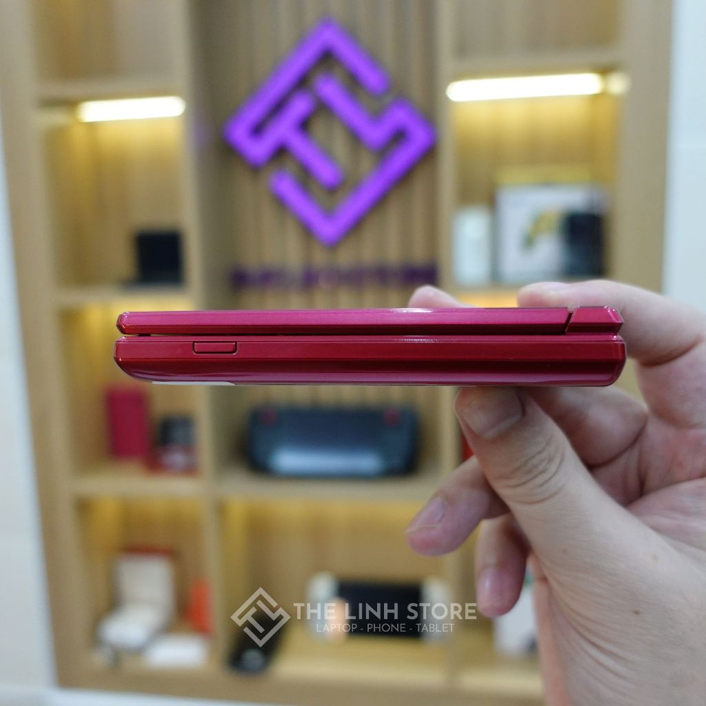 Điện thoại nắp gập Sharp 807sh có 4G WIFI - Màn hình phụ bên ngoài