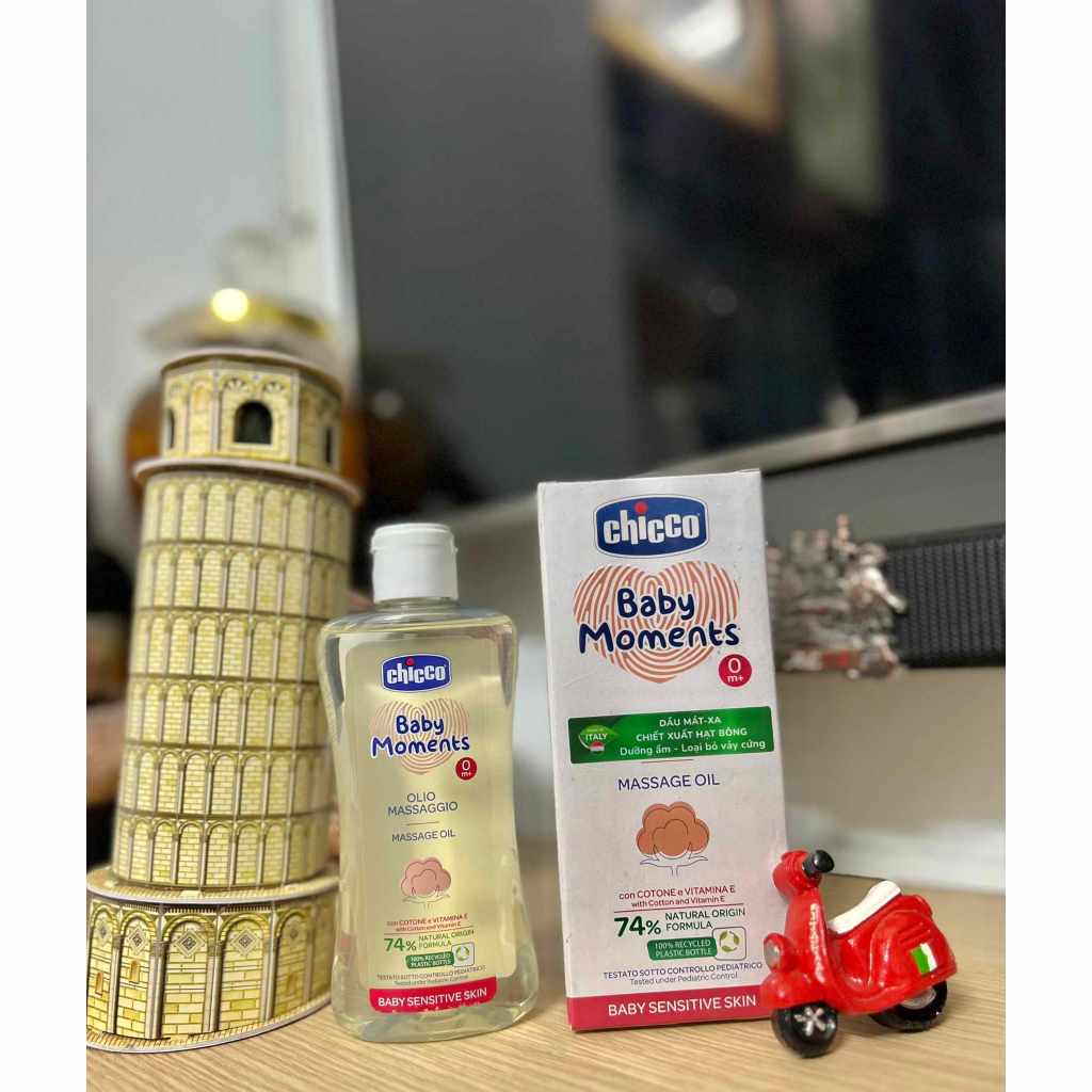 Dầu mát xa cho bé từ sơ sinh chiết xuất hạt bông Chicco 200ml