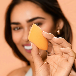 Mút Tán Nền RT REAL TECHNIQUES MIRACLE COMPLEXION SPONGE