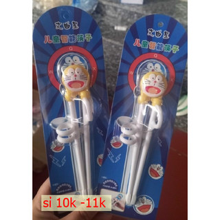 Đũa ăn dặm Doremon cho bé