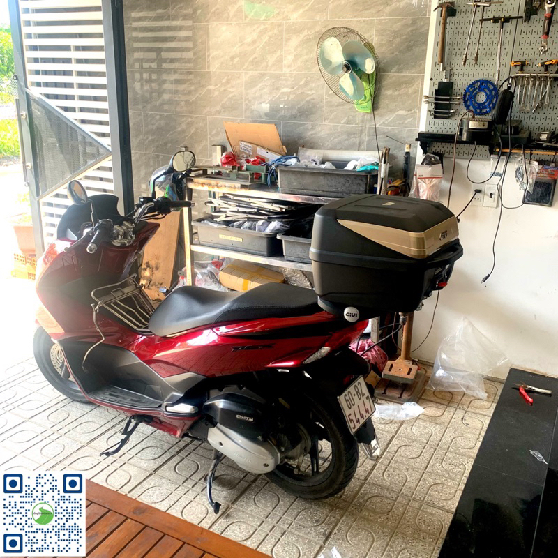 Combo baga Givi SRV & thùng B32 Gold cho xe PCX
