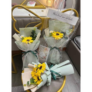 BÓ HOA SÁP HƯỚNG DƯƠNG 1 BÔNG 3 BÔNG KÈM LÁ TÁO CÓ TÚI KIẾNG VÀ THIỆP