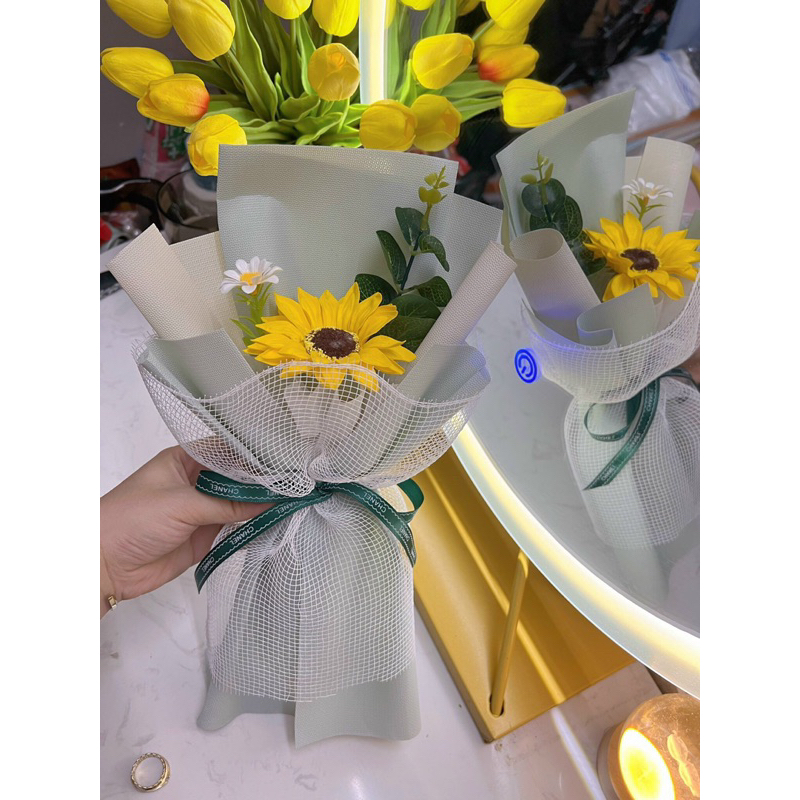 BÓ HOA SÁP HƯỚNG DƯƠNG 1 BÔNG 3 BÔNG KÈM LÁ TÁO CÓ TÚI KIẾNG VÀ THIỆP