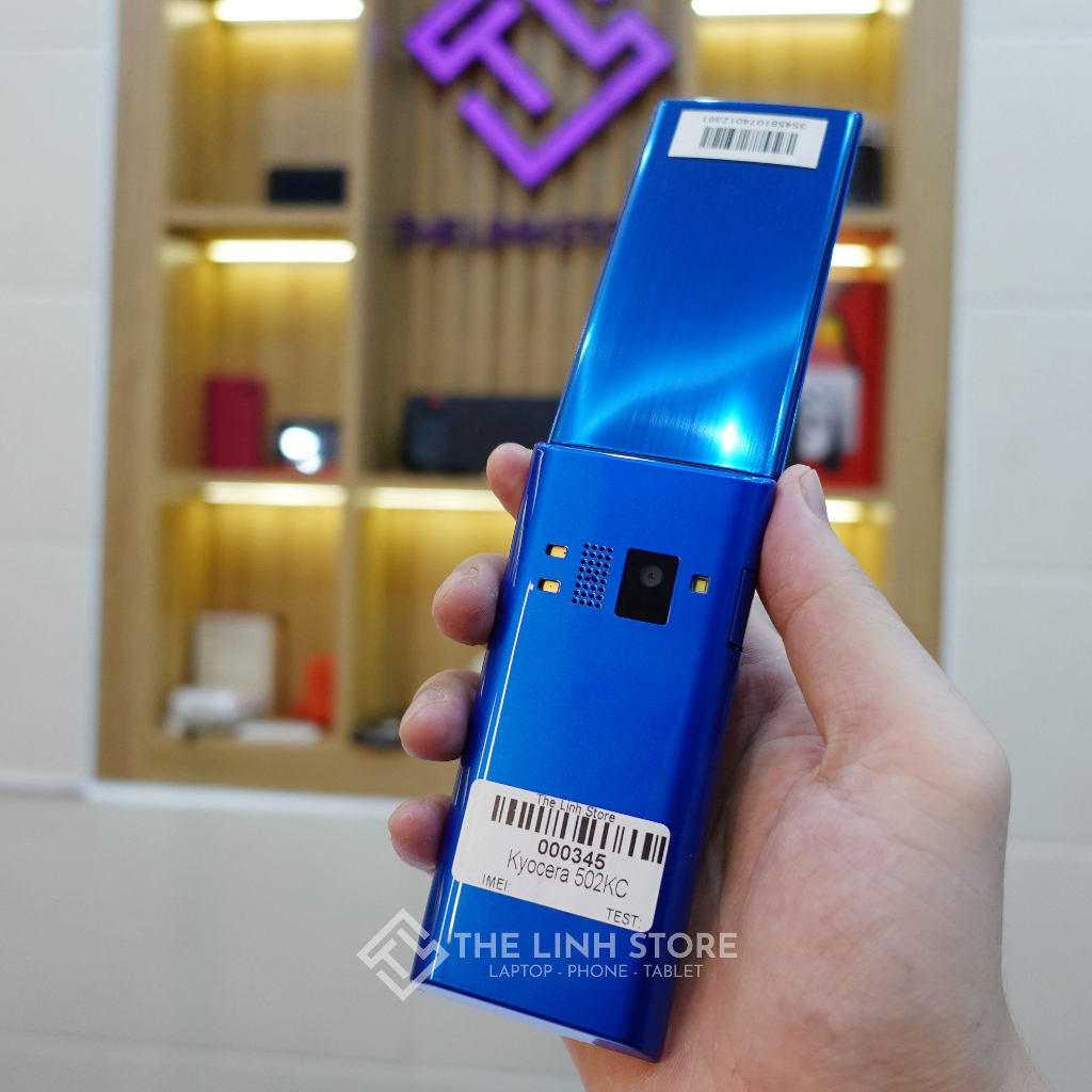Điện thoại nắp gập Kyocera Digno 502KC có hỗ trợ 4G - Có màn phụ bên ngoài