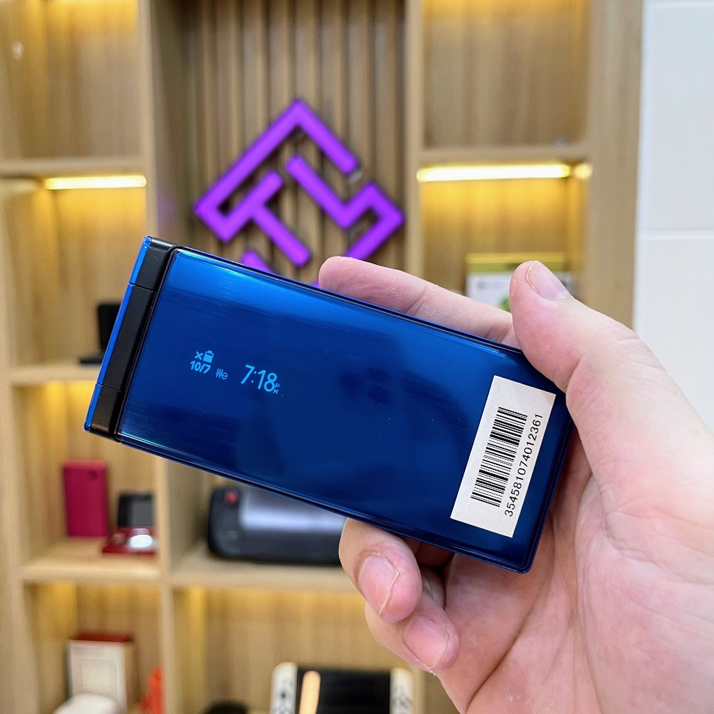 Điện thoại nắp gập Kyocera Digno 502KC có hỗ trợ 4G - Có màn phụ bên ngoài