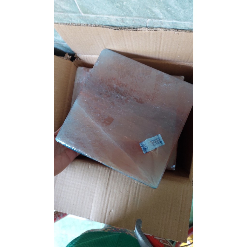 5kg đá muối himalaya, loại đá viên bị nứt hoặc bể cạnh,  phù hợp về ngâm chân tay hoặc chườm nóng, hoặc tự chế tác đèn t