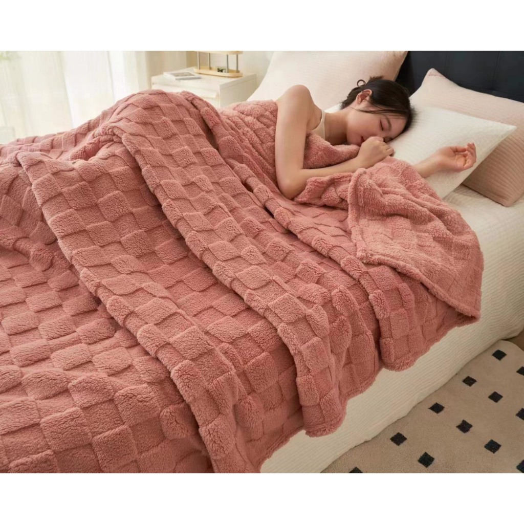 Chăn lông thỏ dập 3D hình ô vuông siêu đẹp, Chăn thỏ ô vuông đắp thu đông EmmiBedding