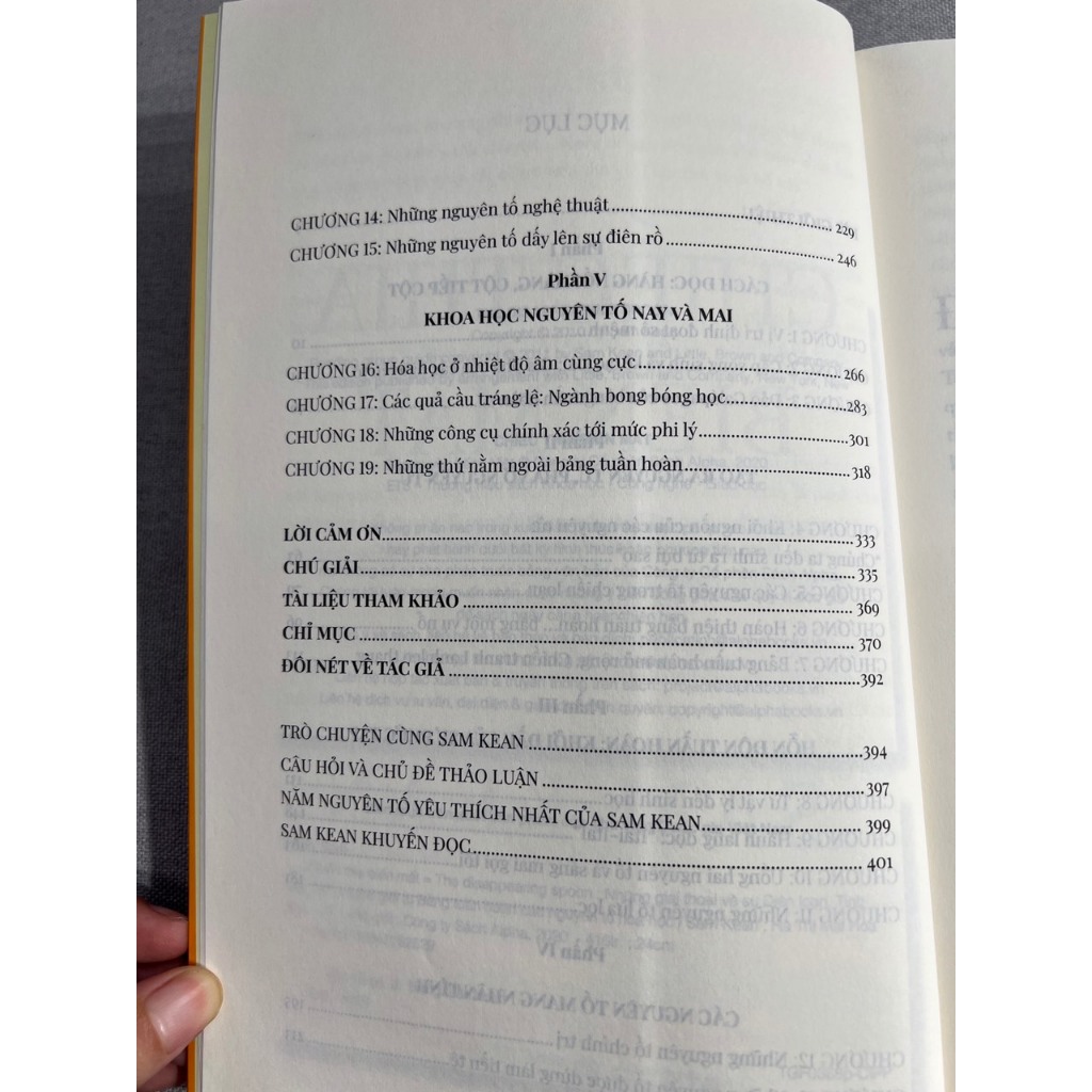 Sách - Chiếc Thìa Biến Mất