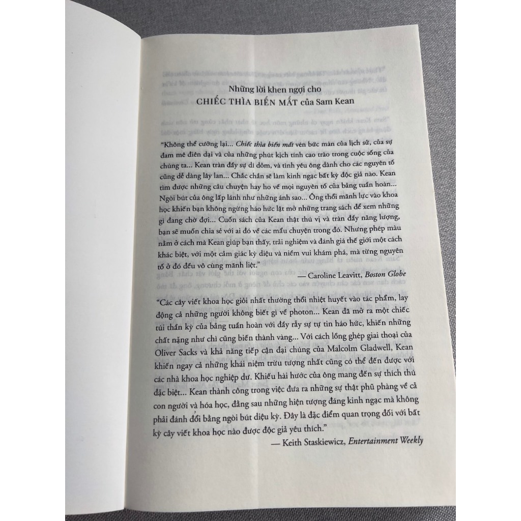 Sách - Chiếc Thìa Biến Mất