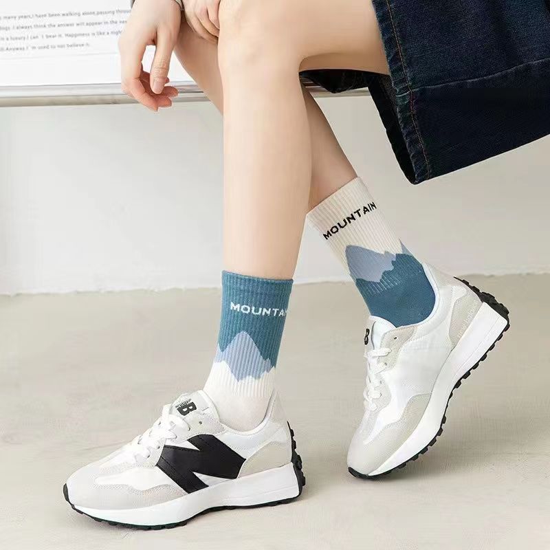 Tất Vớ Nữ Cổ Cao Phong Cách Trendy 2024