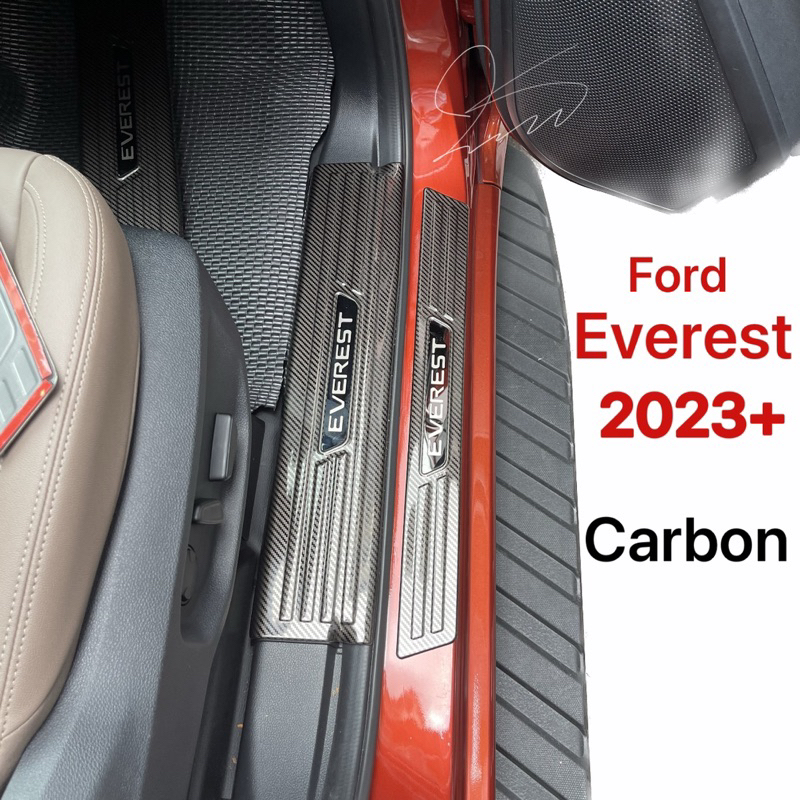 Ốp bậc cửa Nẹp bước chân xe Ford Everest 2023 - 2026 Carbon chống trầy cốp Phụ kiện trang trí xe 2024 2025