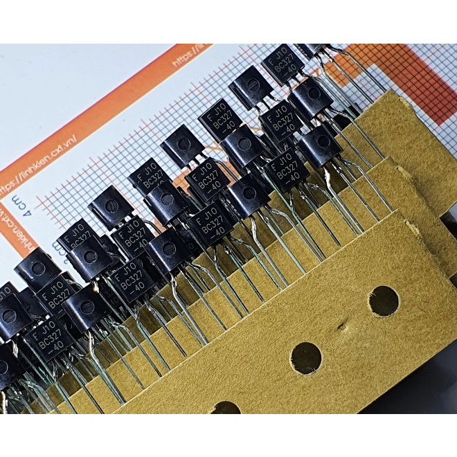 BC327-40 PNP Transistor 0.8A 45V TO-92