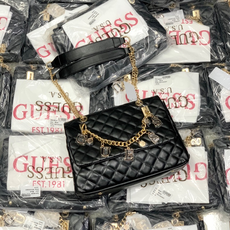 Túi guess mẫu mới kèm charm