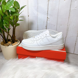 Giày sneaker nam nữ anpha mới đen trắng đế cao 611