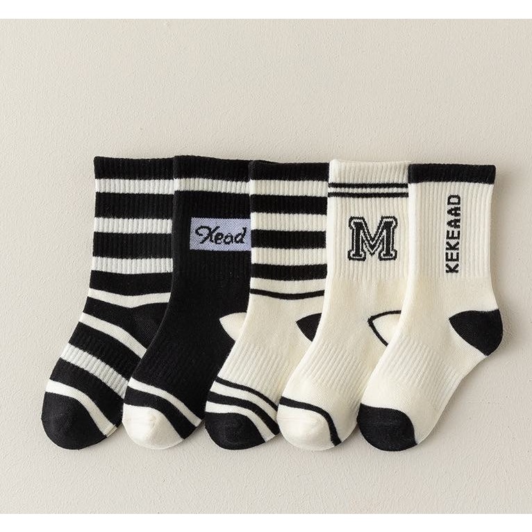 SET 5 ĐÔI TẤT/VỚ CHO BÉ