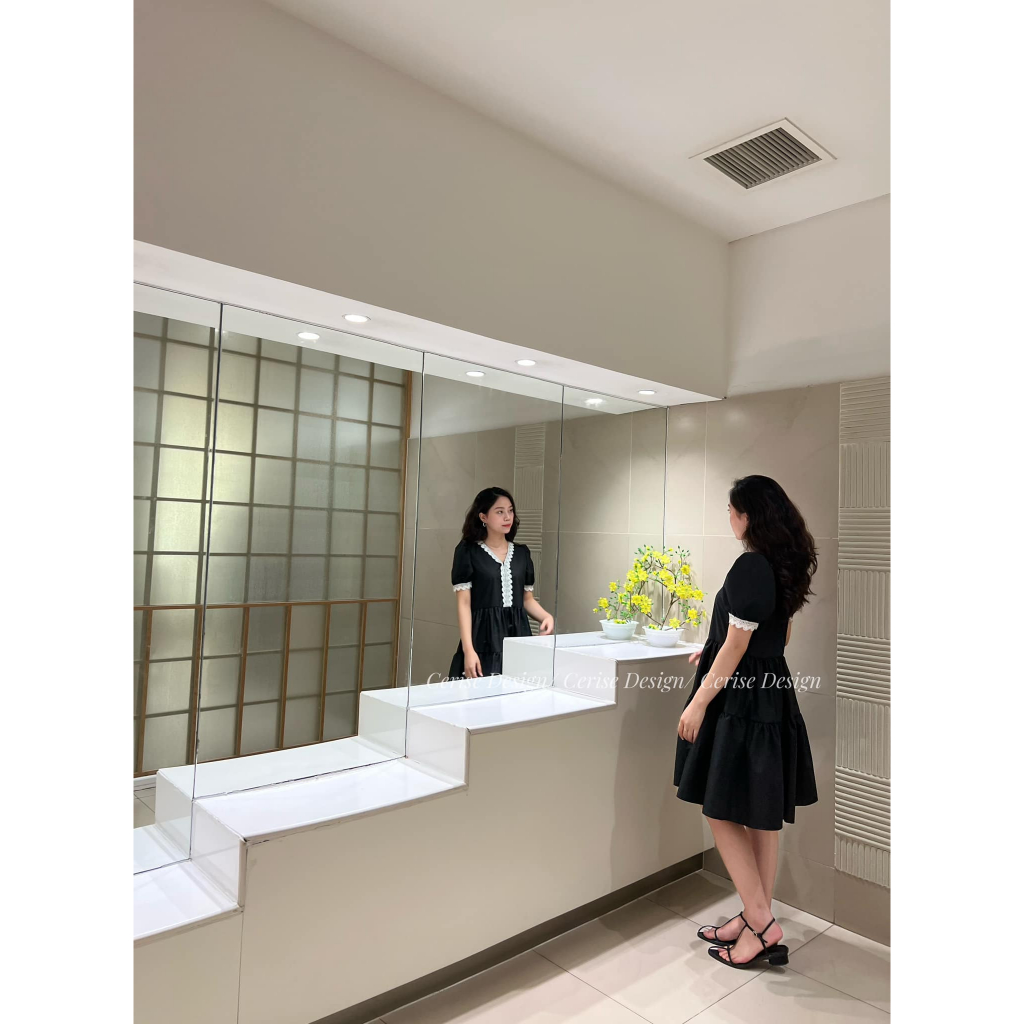 Váy Baby Doll Cerise ngắn tay có ren trước ngực điệu đà tay bồng chân váy rút nhăn chất liệu thô trơn mềm mại full size