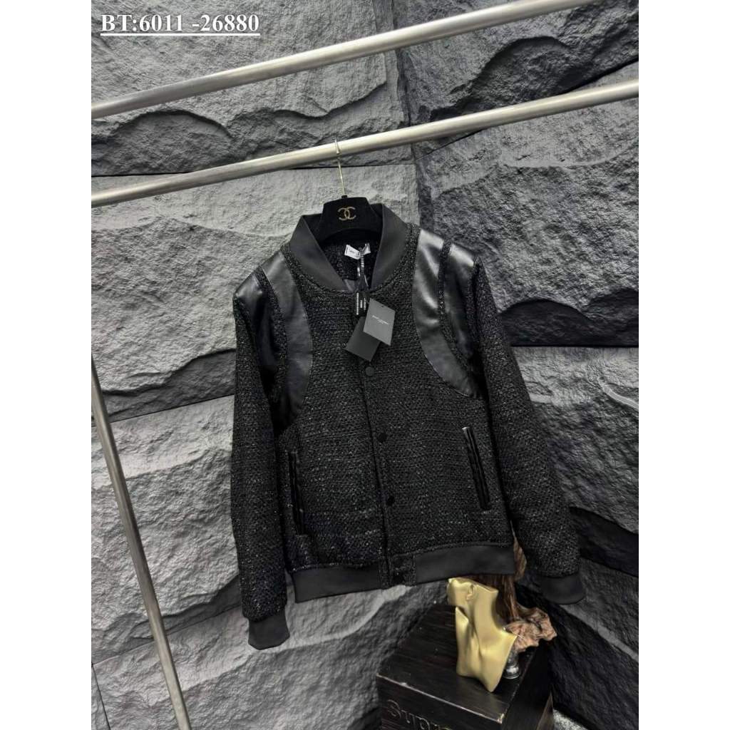 Áo Khoác Bomber Nam Nữ Phối Viền Da Cúc Bấm Sành Điệu, Chất Vải Dạ Lấp Lánh Tạo Phong Cách Sang Chảnh Thời Thượng