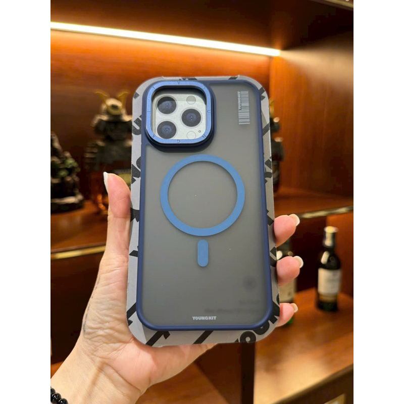 Ốp lưng YOUNGKIT nhám viền màu hỗ trợ sạc cho iPhone 15 Pro Max / 14 Pro Max vành camera bọc nhôm siêu đẹp