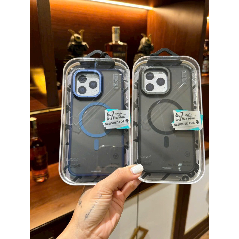 Ốp lưng YOUNGKIT nhám viền màu hỗ trợ sạc cho iPhone 15 Pro Max / 14 Pro Max vành camera bọc nhôm siêu đẹp