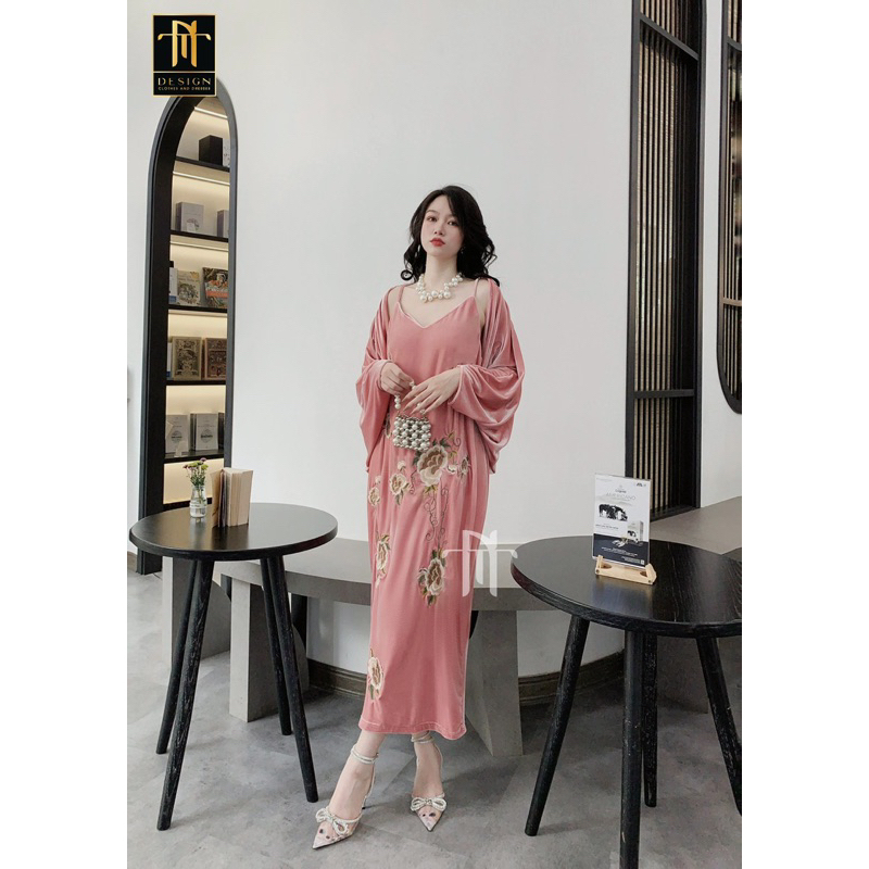 Set váy nhung the hai dây kèm choàng