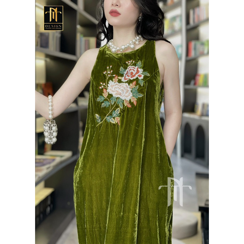 Váy gile nhung the thêu hoa ngực