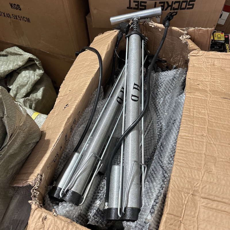 Bơm Tay Xe Đạp Có Bình Hơi Trợ Lực Màu Xám. Hàng Loại 1 Thân Thép Hiệu HD