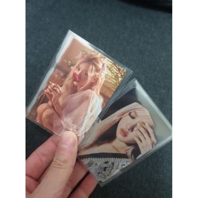 Card Rosé ôm má giá siêu rẻ - Tiệm Nhà Yisoo