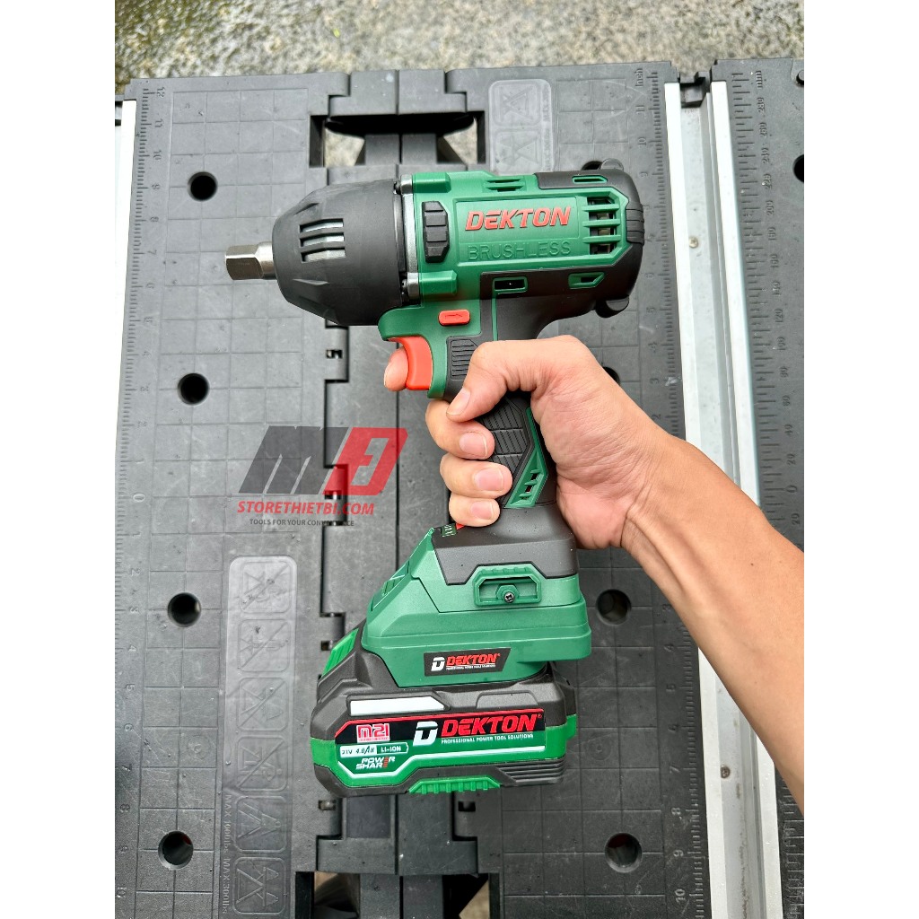 Đế Chuyển Chân Cho Máy Hệ D21 Sử Dụng Pin M21  / D21-M21ADP