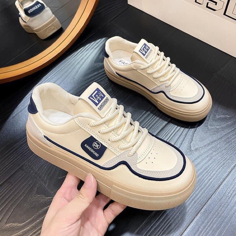 MÃ C-17 GIÀY THỂ THAO TEM