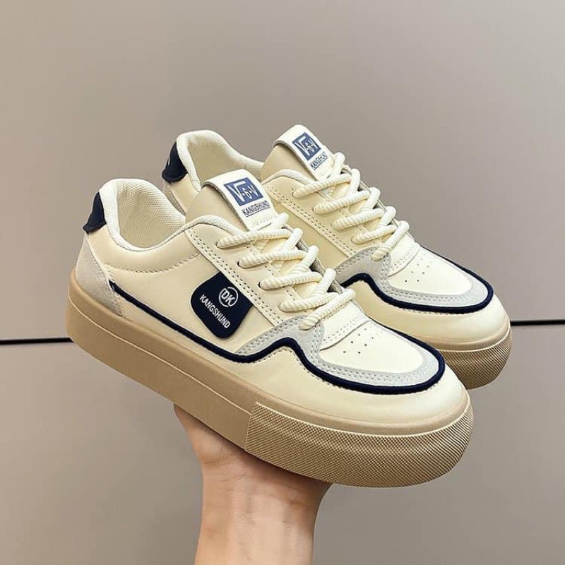 MÃ C-17 GIÀY THỂ THAO TEM