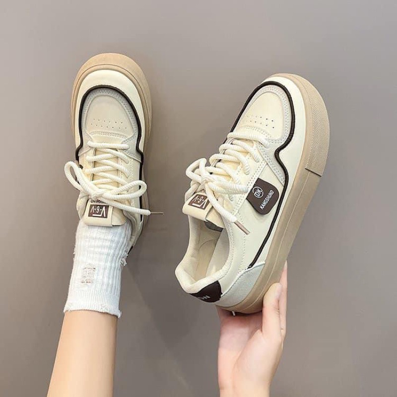 MÃ C-17 GIÀY THỂ THAO TEM