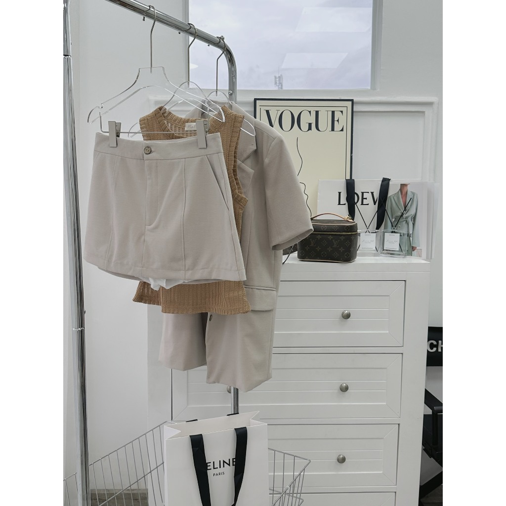 SET 3 MÓN VEST KEM NÂU: ÁO VEST TAY NGẮN KEM + ÁO SÁT NÁCH NÂU LƯỚI + QUẦN SHORT KEM