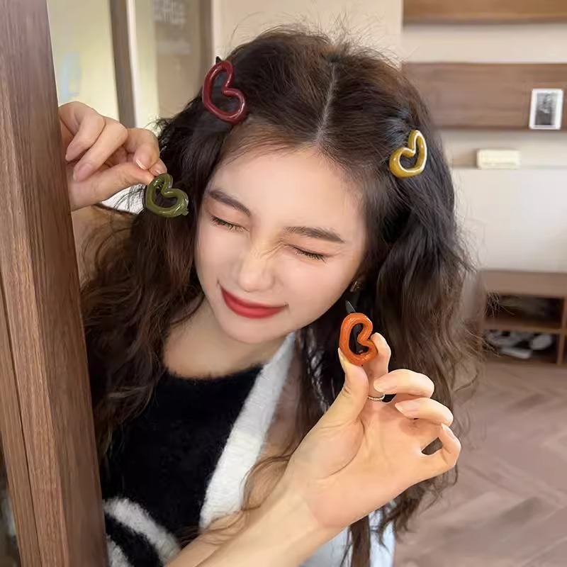 Kẹp tóc mái hình trái tim nhiều màu dễ thương ,kẹp tóc mái ,kẹp bấm phong cách lolita nhẹ nhàn mã ggjk
