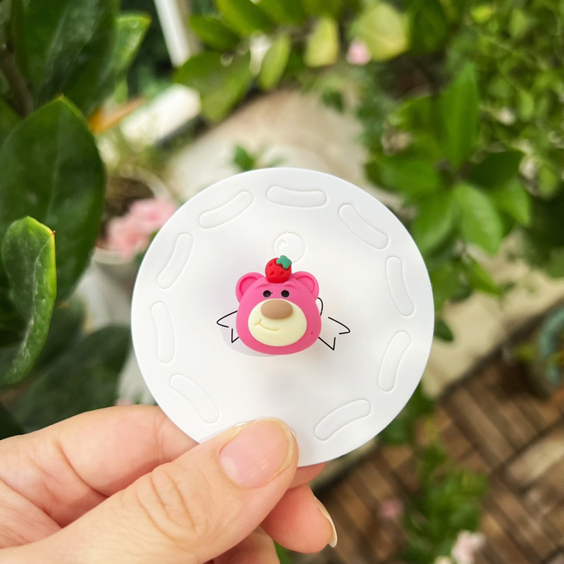 Charm gắn dép, sticker gắn dép gấu dâu Lotso