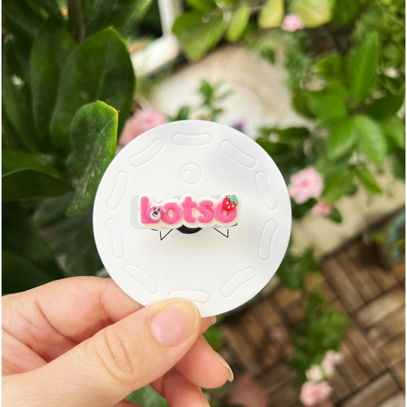 Charm gắn dép, sticker gắn dép gấu dâu Lotso