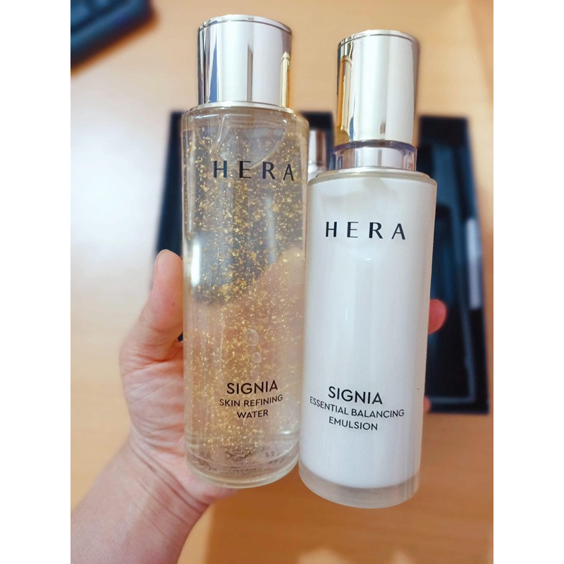 Nước Hoa Hồng Và Sữa Dưỡng Hera Signia