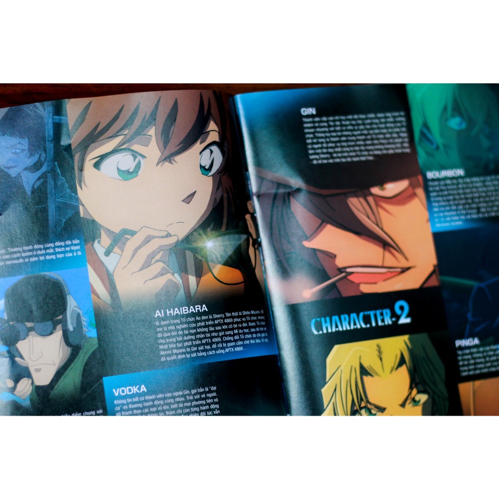 Quà tặng conan tàu ngầm sắt màu đen Booclet